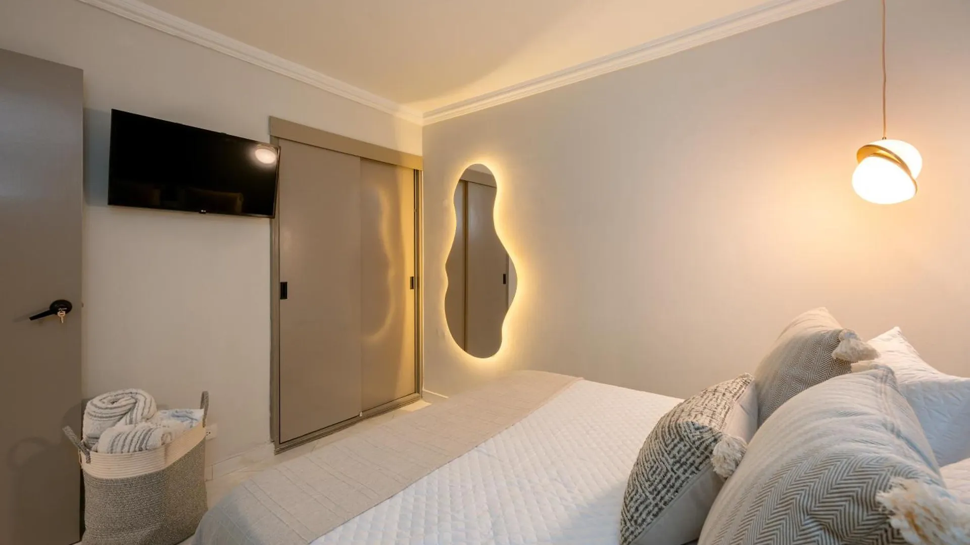 Casa Lleras 201 Apartment Medellin